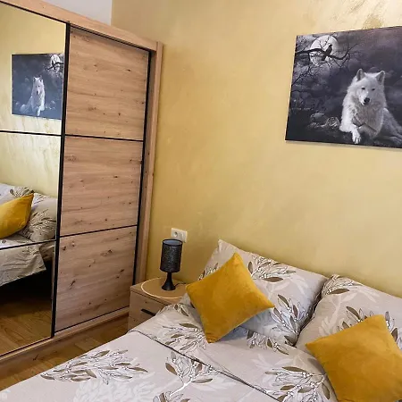 Pahuljica Pekovic Apartment *