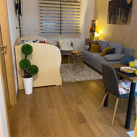 Pahuljica Pekovic Apartment